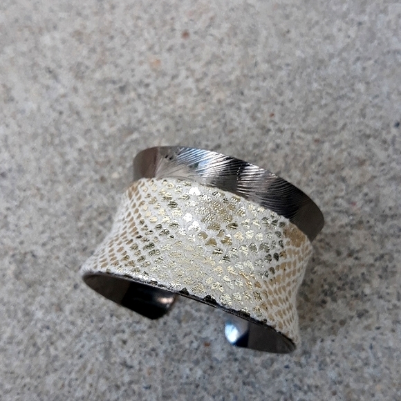 Cuff Bracelet/ Metallic Exotic Print Faux Suede Detail/Statement Bracelet/ Boho - Picture 14 of 15